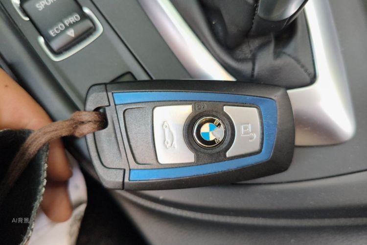 BMW 3 Series 2018 #10 BMW 3 Series 2018 car image #10
