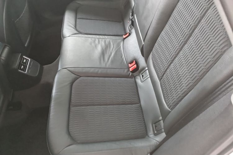 Audi A3 2019 image de voiture #17