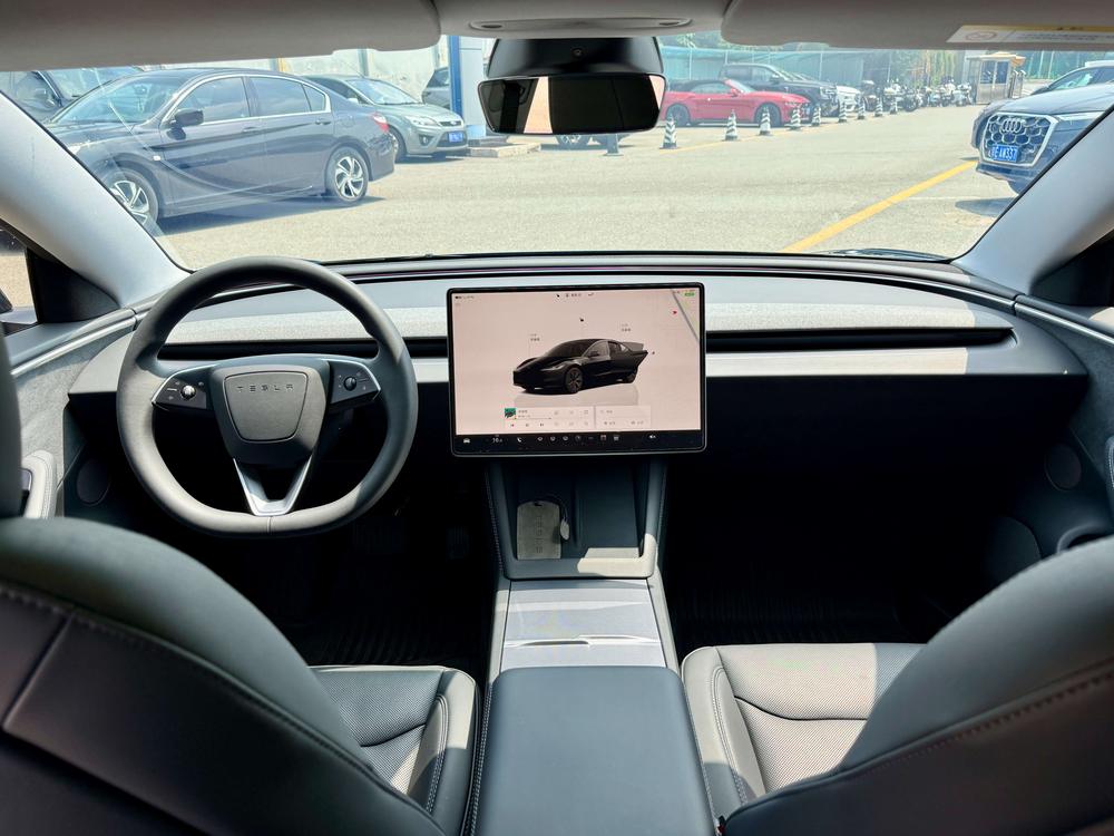 Tesla Model 3 2023 #7 Tesla Model 3 2023 car image #7