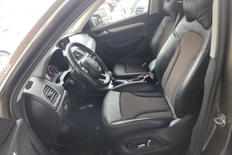 Audi Q3 2019 #15 Audi Q3 2019 car image #15