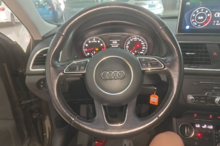 Audi Q3 2016 #15 Audi Q3 2016 car image #15
