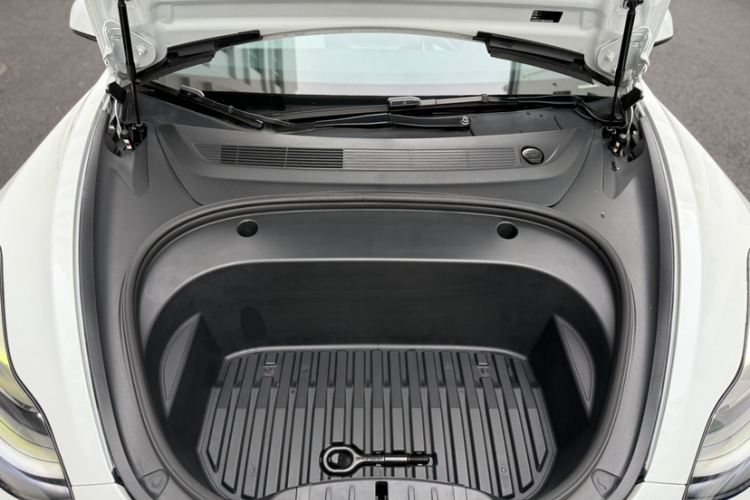 Tesla Model 3 2021 #20 Tesla Model 3 2021 car image #20