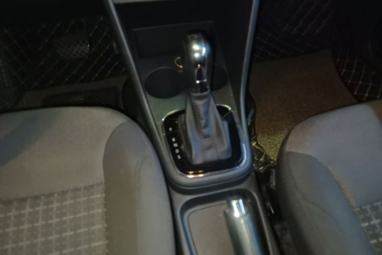 Volkswagen Polo 2016 #14 Volkswagen Polo 2016 car image #14