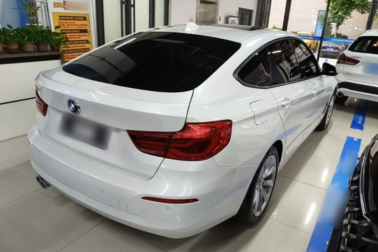 BMW 3 Series GT 2019 car image #7