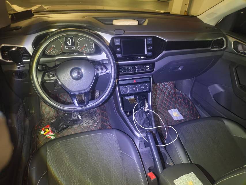 Volkswagen T-Cross 2020 #4 Volkswagen T-Cross 2020 car image #4