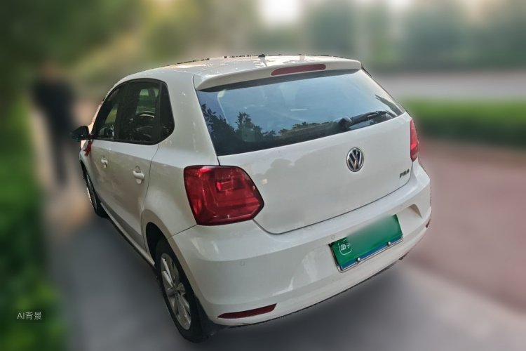 Volkswagen Polo 2019 car image #5