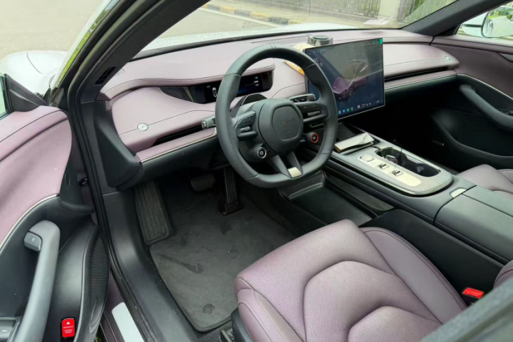 MI SU7 2025 car image #10
