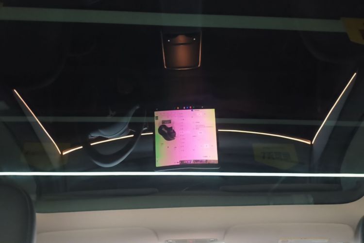 Tesla Model Y 2024 car image #18