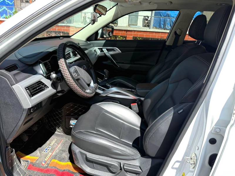 GEELY Boyue 2017 #4 GEELY Boyue 2017 imagen de coche #4