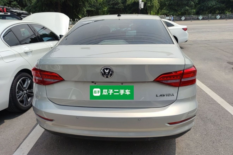 Volkswagen Lavida 2018 car image #6