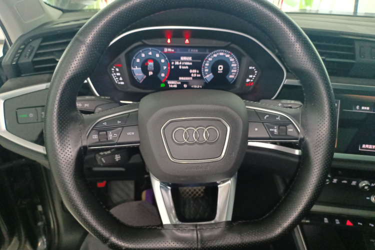Audi Q3 2021 #11 Audi Q3 2021 car image #11