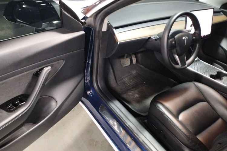 Tesla Model 3 2020 #16 Tesla Model 3 2020 car image #16