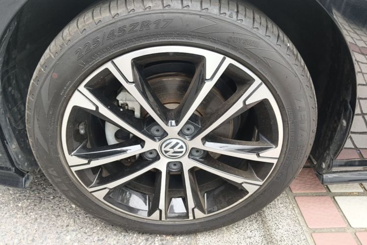 Volkswagen Golf 2019 #9 Volkswagen Golf 2019 car image #9