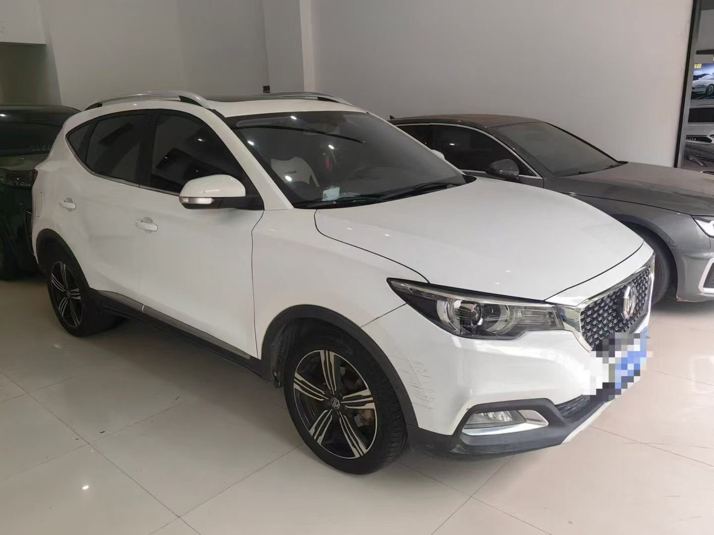 MG ZS 2018 car image #3