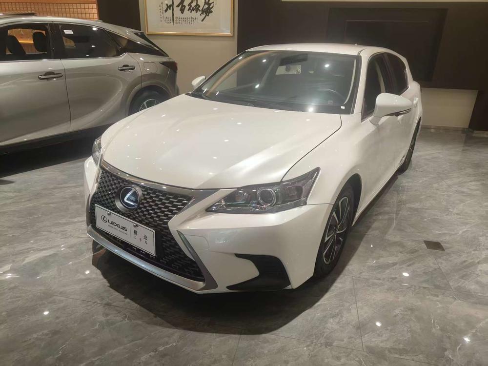 2018 2018 car image