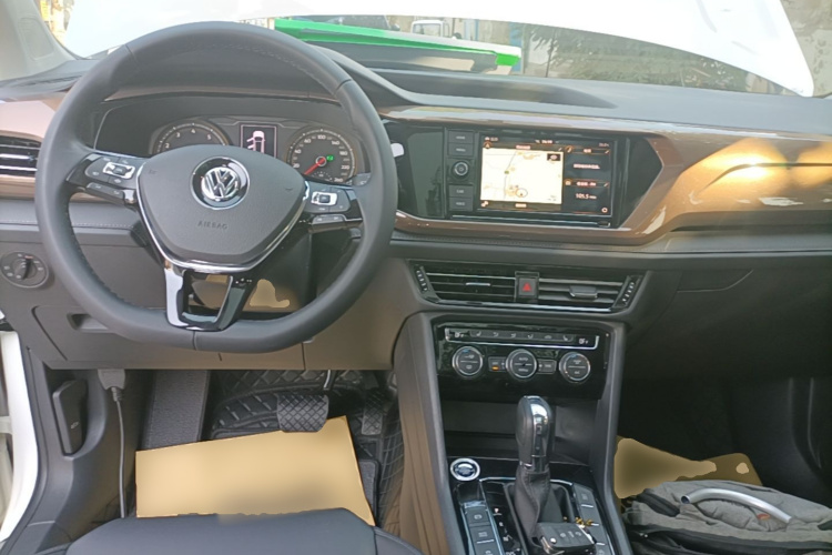 Volkswagen Tharu 2020 #11 Volkswagen Tharu 2020 car image #11