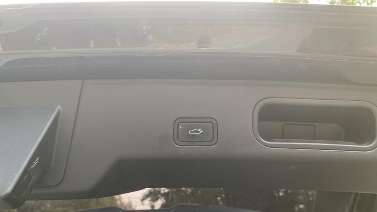 GEELY Boyue L 2023 immagine di auto #7