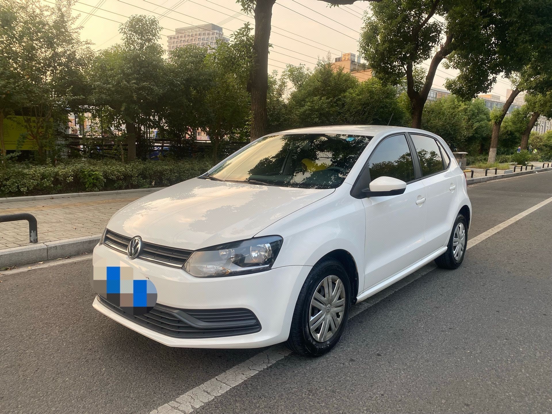 Volkswagen Polo 2017 immagine di auto 