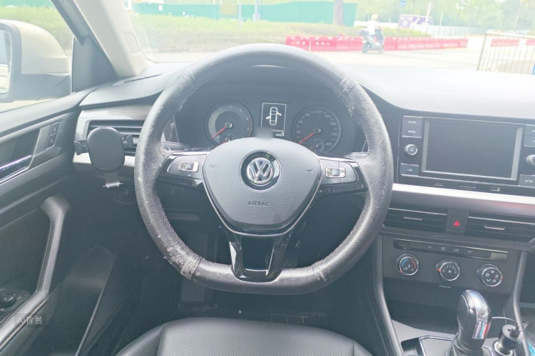 Volkswagen Lavida 2019 #12 Volkswagen Lavida 2019 car image #12