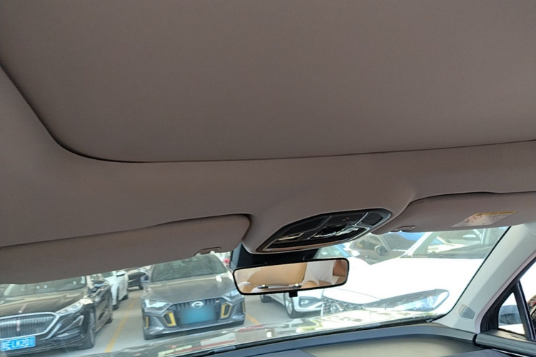 GEELY Boyue L 2023 car image #18