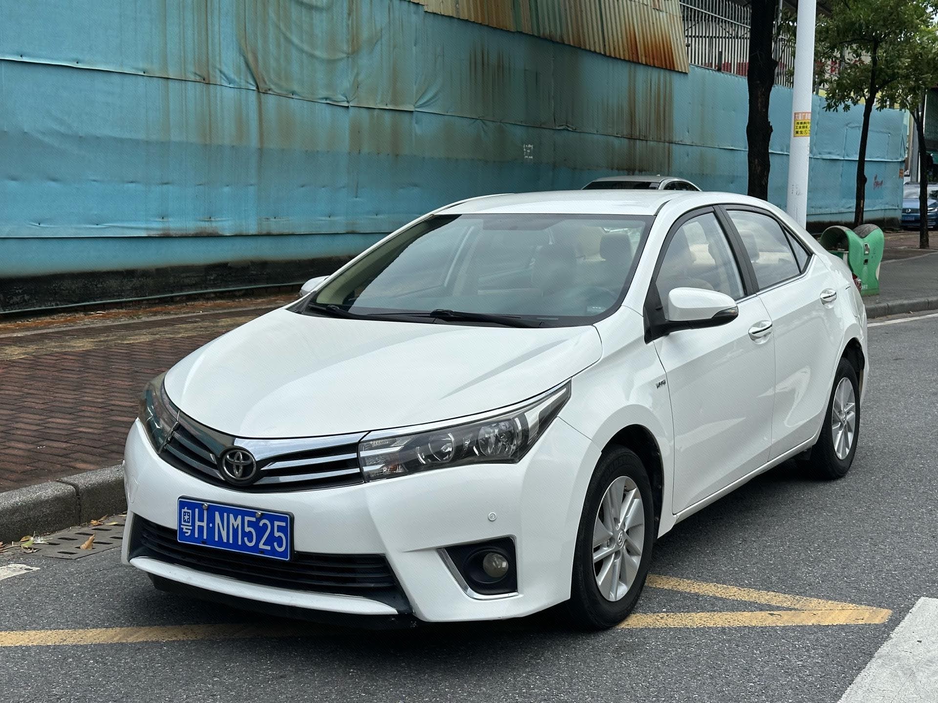 Toyota Corolla 2015 Toyota Corolla 2015 car image