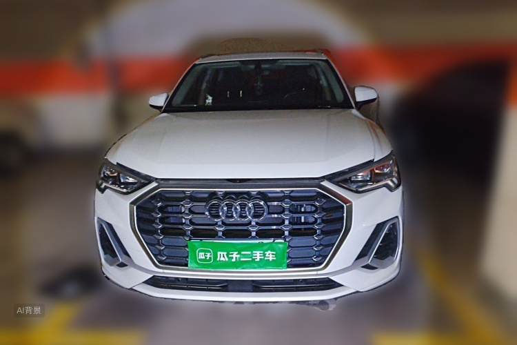 Audi Q3 2021 car image #3