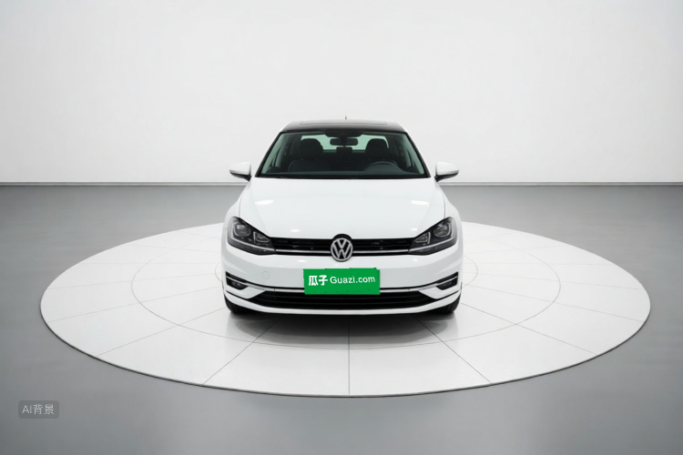 Volkswagen Golf 2019 car image #3