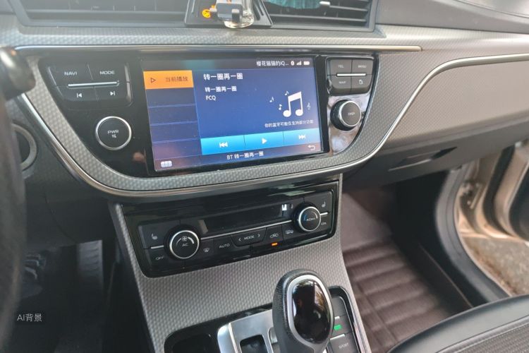 GEELY Emgrand GS 2017 car image #15