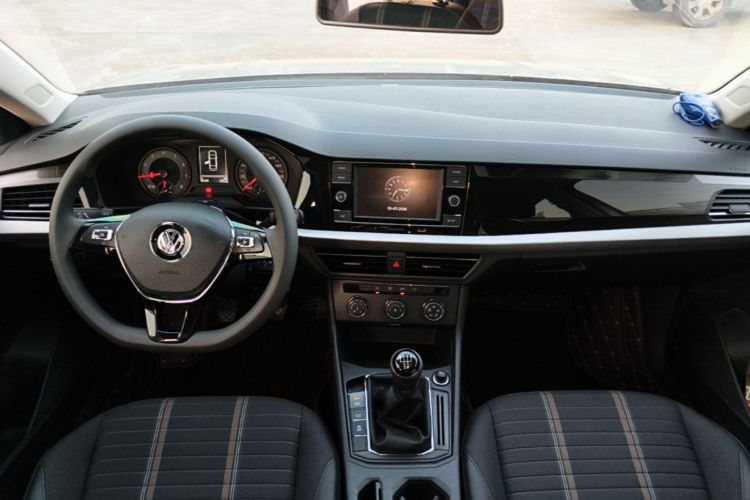 Volkswagen Lavida 2019 car image #10