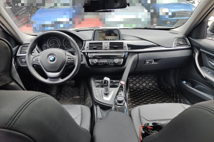 BMW 3 Series 2017 car image #10