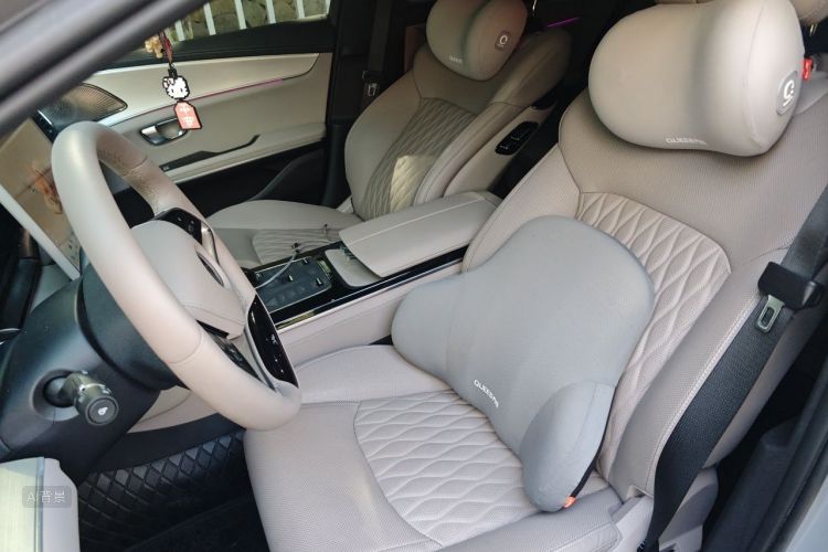 BYD Han 2025 car image #17