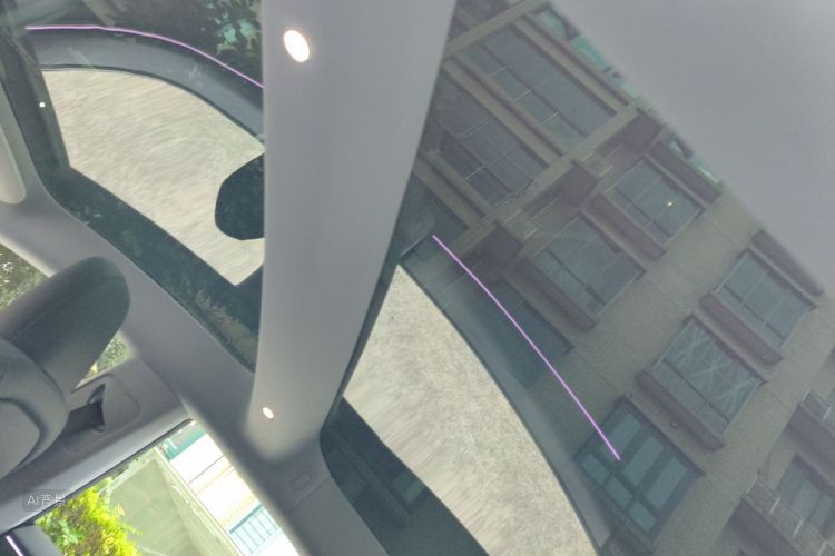 Tesla Model 3 2025 car image #20