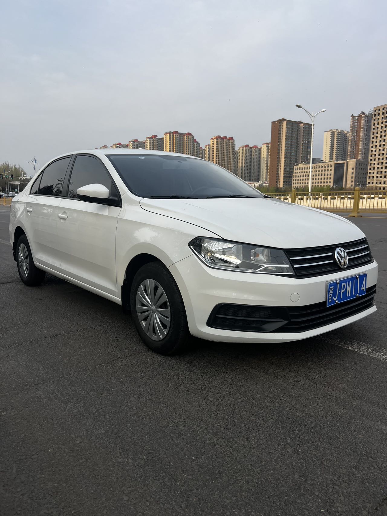 Volkswagen Santana 2023 car image #3