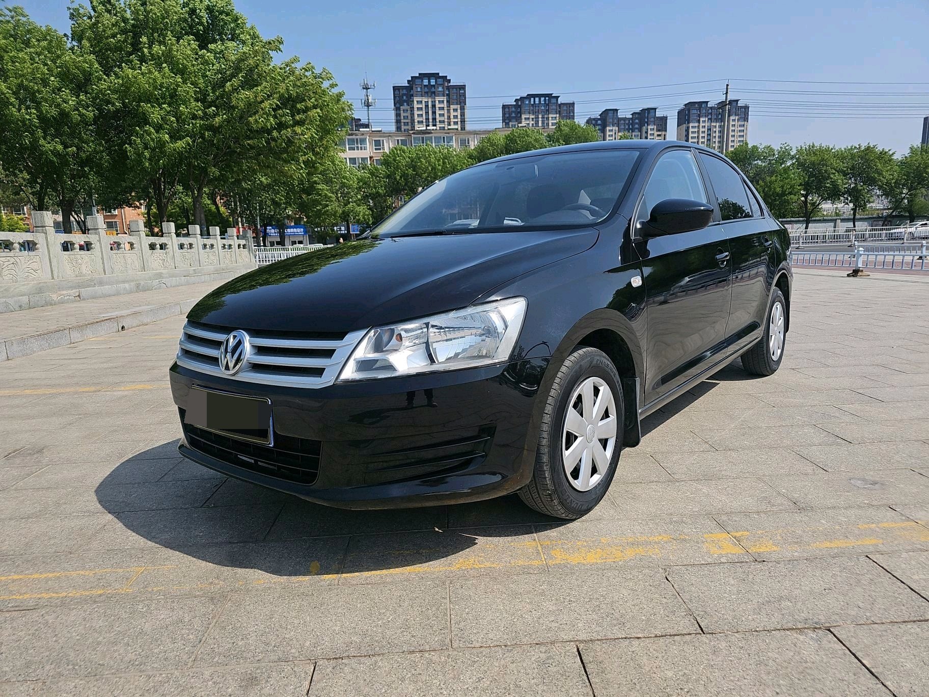 Volkswagen Santana 2014 car image 