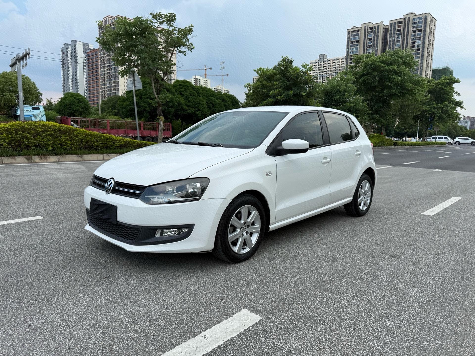 Volkswagen Polo 2013 Volkswagen Polo 2013 car image