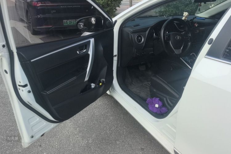 Toyota Corolla 2018 #18 Toyota Corolla 2018 car image #18