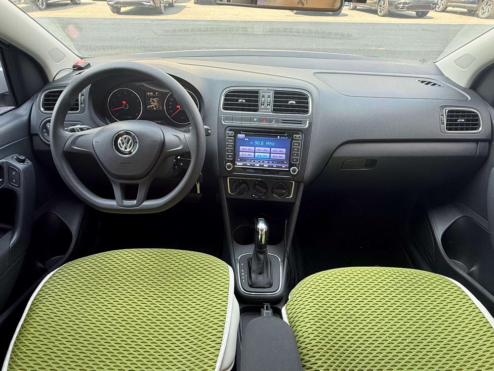 Volkswagen Polo 2014 imagem de carro #8