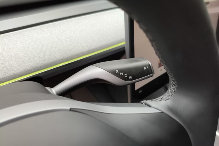 Tesla Model Y 2024 #14 Tesla Model Y 2024 car image #14