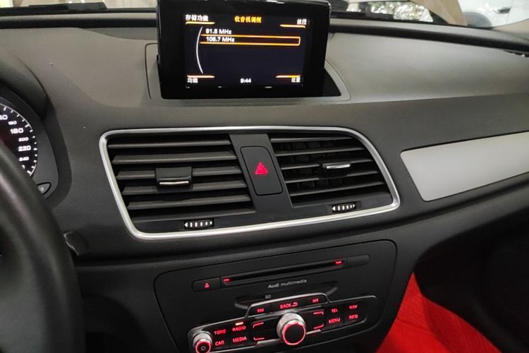 Audi Q3 2016 #13 Audi Q3 2016 car image #13