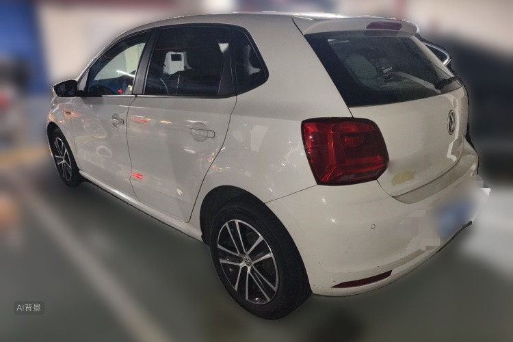 Volkswagen Polo 2014 car image #5