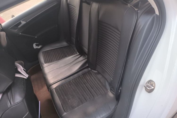 Volkswagen Golf 2015 car image #14