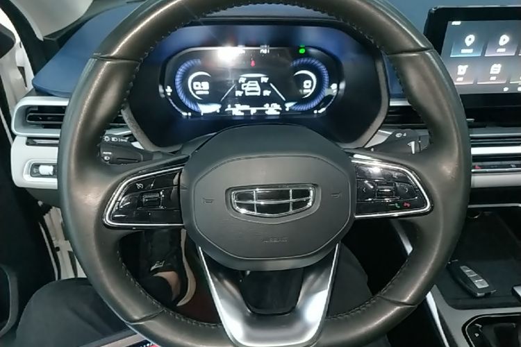 GEELY Emgrand 2022 car image #11