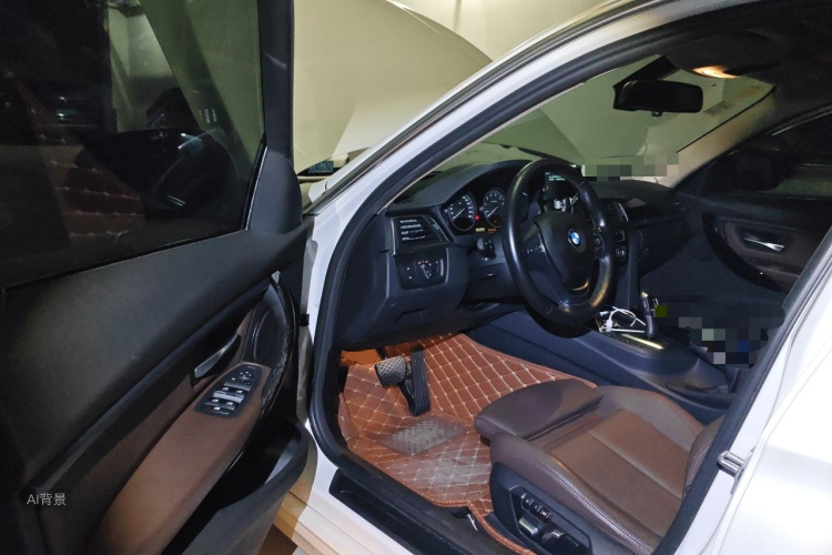 BMW 3 Series 2018 car image #18