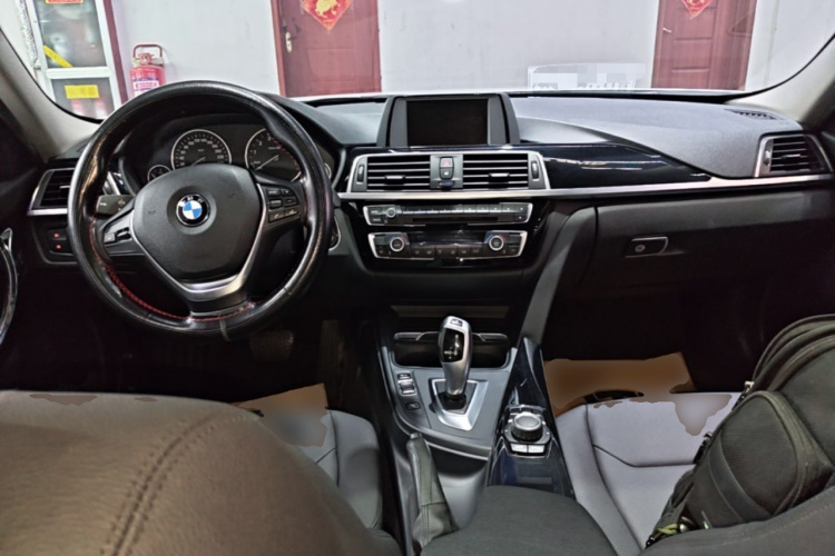 BMW 3 Series 2017 #11 BMW 3 Series 2017 car image #11