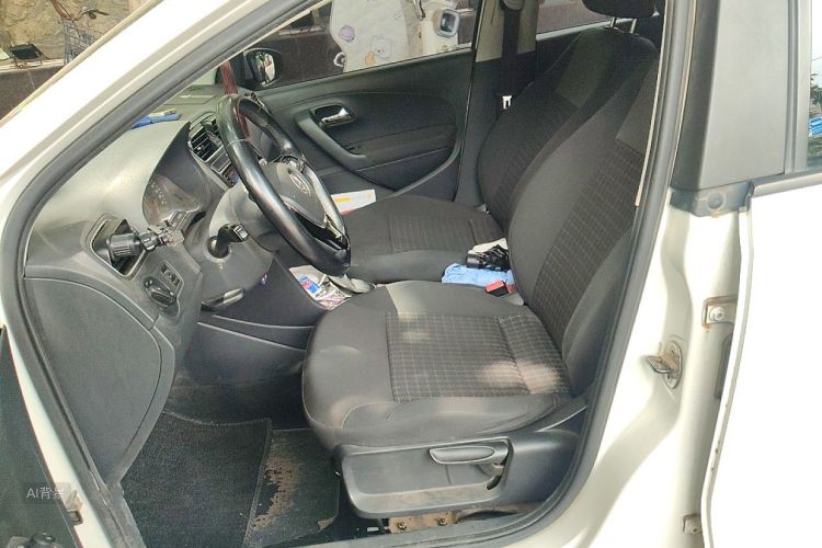 Volkswagen Polo 2017 #17 Volkswagen Polo 2017 car image #17