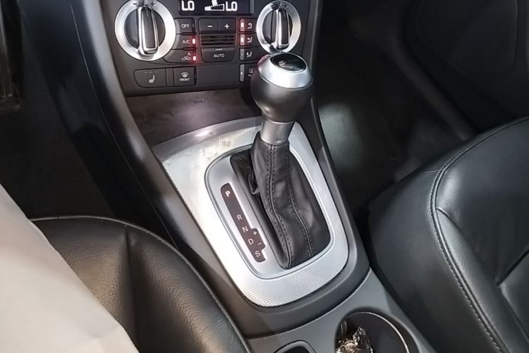Audi Q3 2015 #14 Audi Q3 2015 car image #14