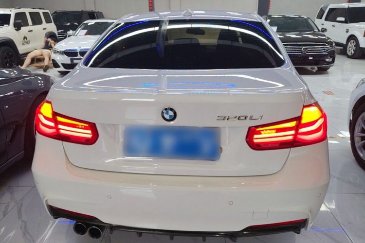 BMW 3 Series 2019 #6 BMW 3 Series 2019 car image #6