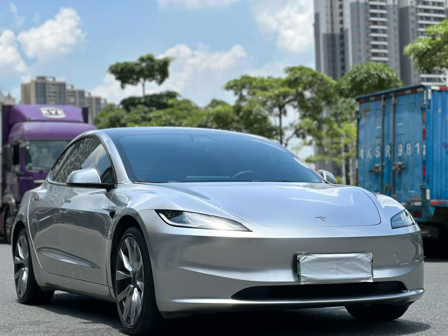 Tesla Model 3 2024 Tesla Model 3 2024 immagine di auto