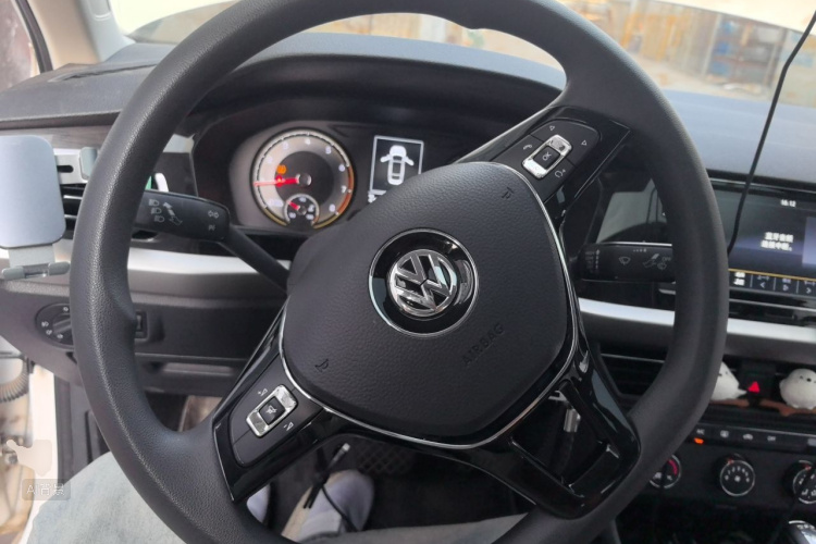 Volkswagen Lavida 2019 #12 Volkswagen Lavida 2019 car image #12