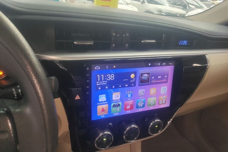 Toyota Corolla 2017 car image #13